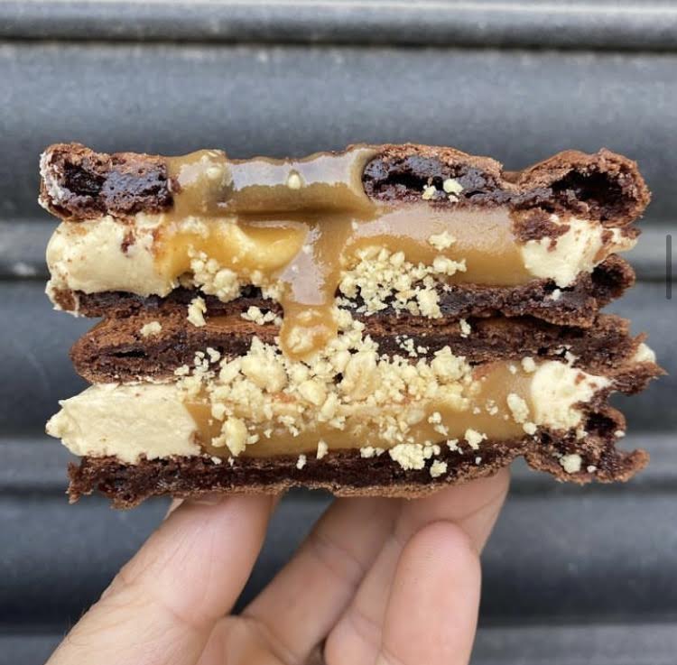 Snickers Brookie